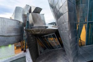 guggenheim-bilbao-architecture-deconstructiviste